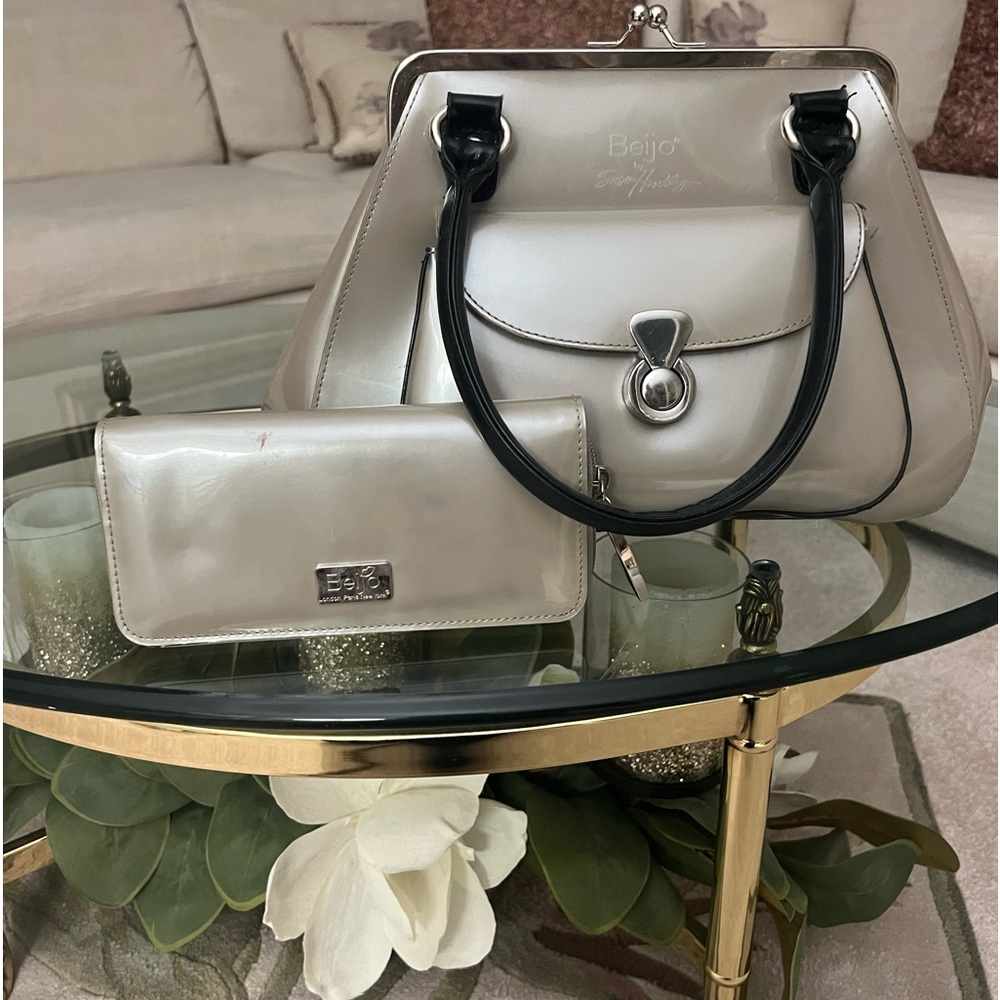 Beijo handbag with matching wallet